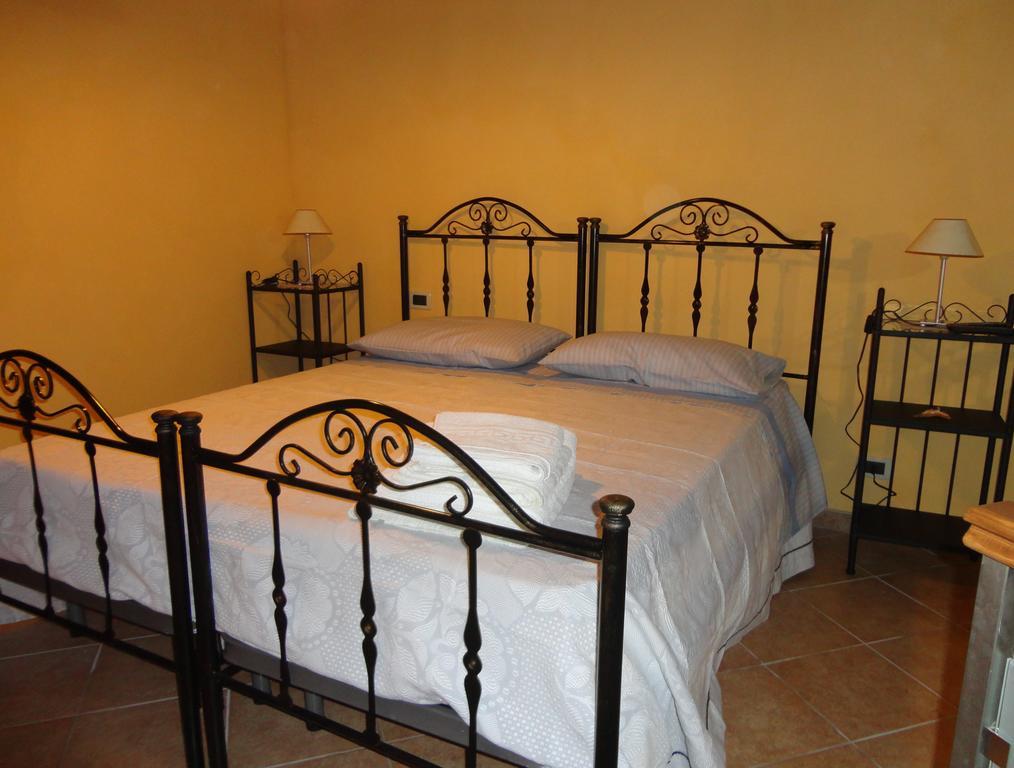 Casa Vacanze Caccamo Santa Lucia Kamer foto